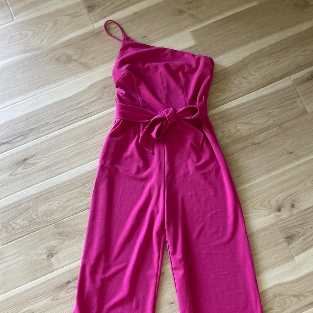 One strap pink jumpsuit